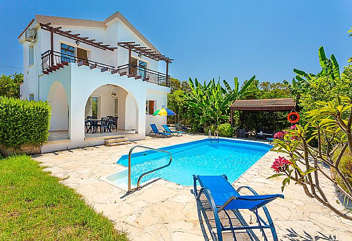 ,Beautiful villa with private pool and terrace . - Sun Beach Villa Thio . (Photo Gallery) }}