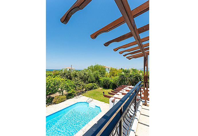 Balcony with sea views . - Sun Beach Villa Thio . (Galería de imágenes) }}