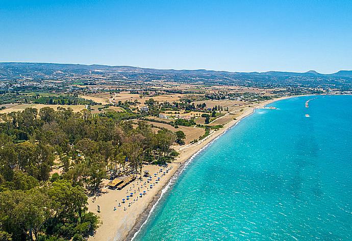 Aerial view of local beach . - Sun Beach Villa Thio . (Galería de imágenes) }}