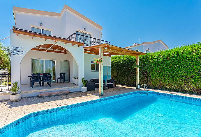 Beautiful villa with private pool and terrace . - Argaka Sun Villa Tessera . (Galerie de photos) }}