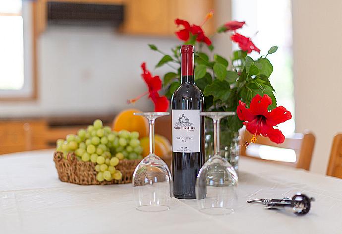 Inside Dining  . - Villa Aristotelis . (Photo Gallery) }}