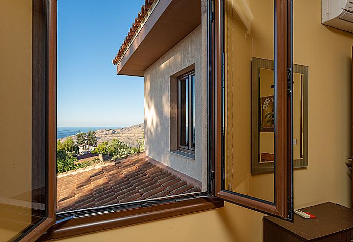 Sea views from bedroom window . - Villa Kinousa 2 . (Photo Gallery) }}