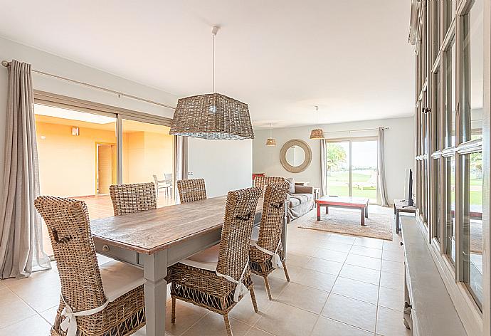 Dining area . - Villa Domingo . (Photo Gallery) }}