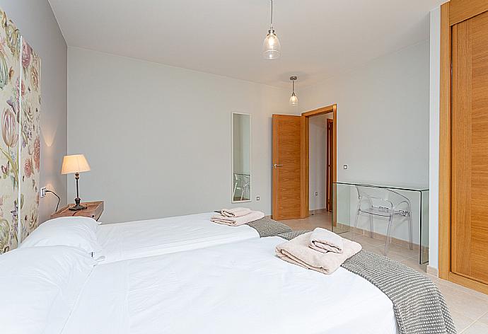 Twin bedroom with terrace access . - Villa Domingo . (Photo Gallery) }}