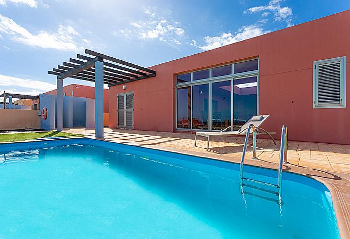 ,Beautiful villa with private pool and terrace . - Villa Siesta . (Photo Gallery) }}