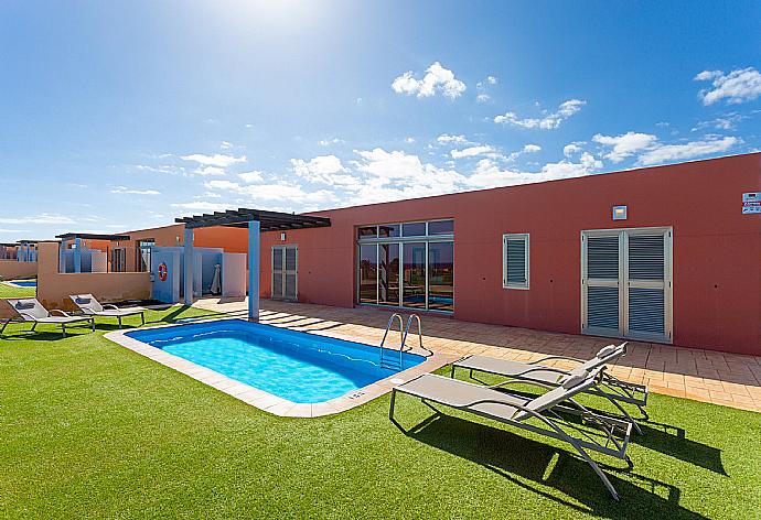 Beautiful villa with private pool and terrace . - Villa Tahiche . (Galería de imágenes) }}