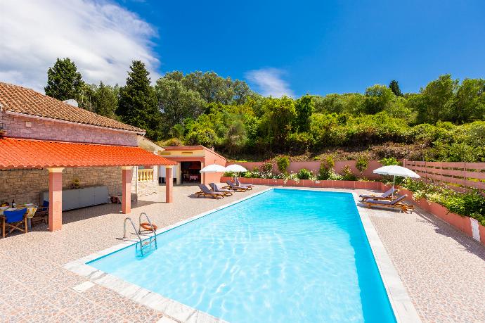 Beautiful villa with private pool and terrace . - Villa Psaropouli . (Photo Gallery) }}