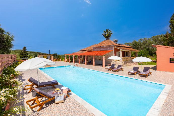 Beautiful villa with private pool and terrace . - Villa Psaropouli . (Photo Gallery) }}