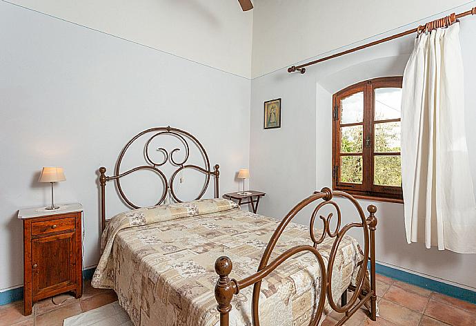 Double bedroom  . - Villa Bramasole . (Galería de imágenes) }}