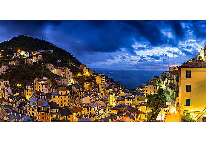 Cinque Terre . - Villa Bramasole . (Galleria fotografica) }}