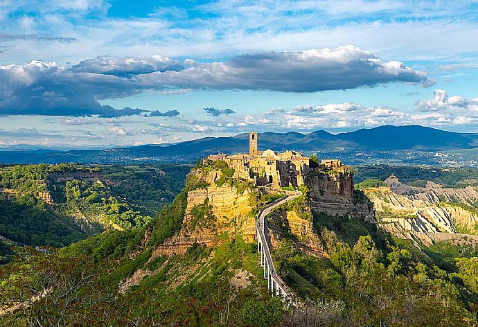 Civita di Bagnoregio . - Villa Bramasole . (Galería de imágenes) }}