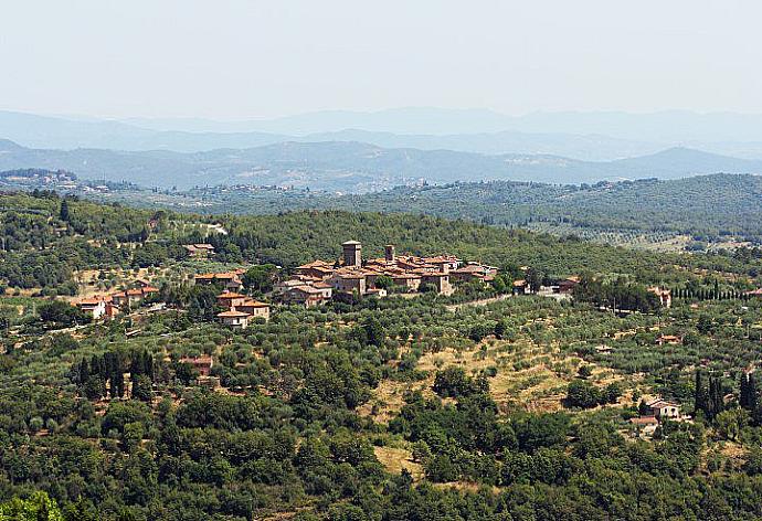 Montepulciano . - Villa Bramasole . (Galleria fotografica) }}