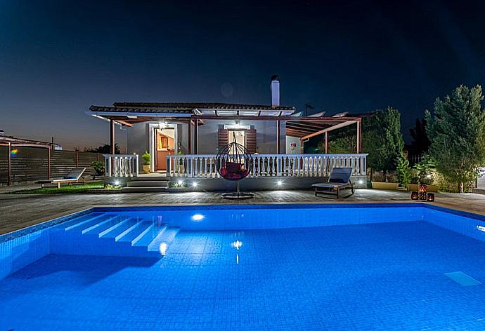 Beautiful villa with private pool and terrace . - Villa Rose . (Galleria fotografica) }}