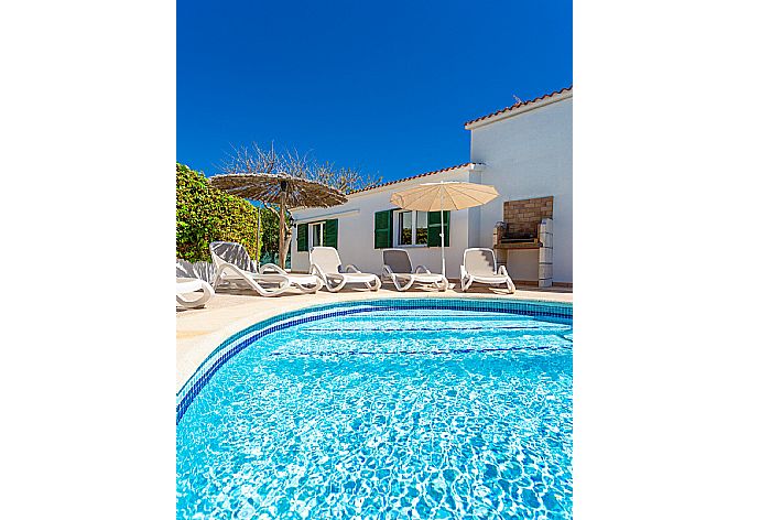 Private pool and terrace . - Villa Elizabeth . (Photo Gallery) }}
