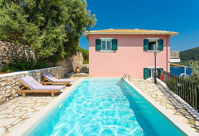 Beautiful villa with private pool and terrace with panoramic sea views . - Villa Thalassa . (Galleria fotografica) }}