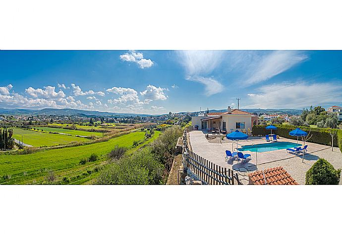Aerial view of Villa Prodromos Dio . - Villa Prodromos Dio . (Galerie de photos) }}