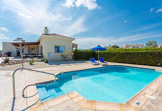 Beautiful villa with private pool and terrace . - Villa Prodromos Dio . (Galleria fotografica) }}