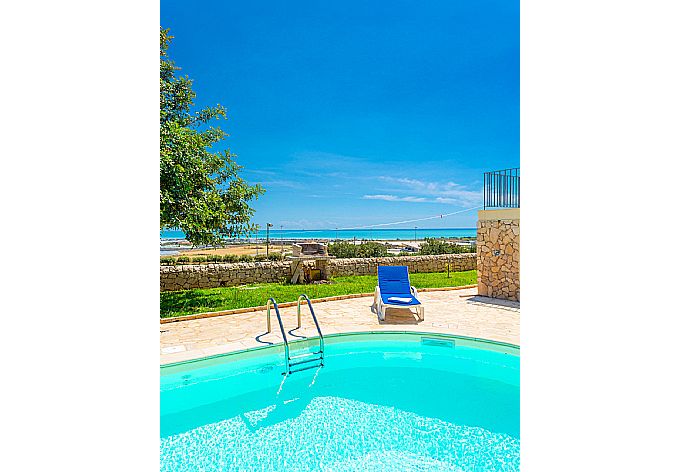 Private pool and terrace with sea views . - Villa Annunziata . (Photo Gallery) }}