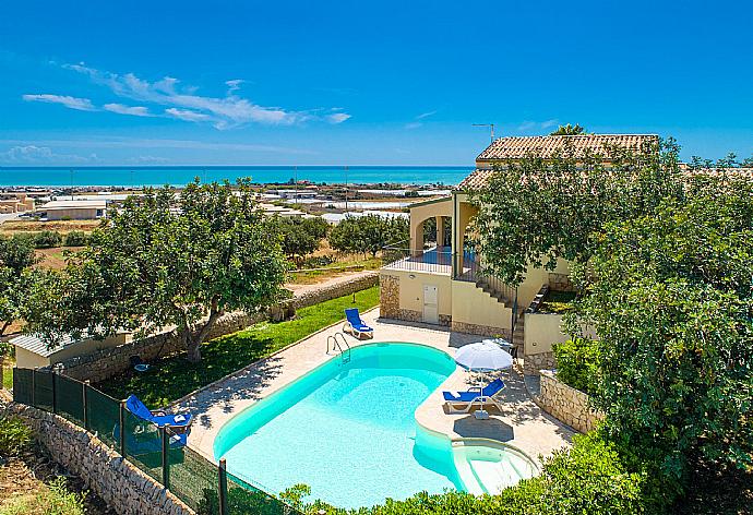 ,Beautiful villa with private pool and terrace with sea views . - Villa Annunziata . (Galería de imágenes) }}