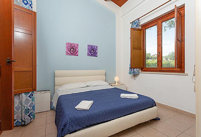 Double bedroom with terrace access . - Villa Annunziata . (Galería de imágenes) }}