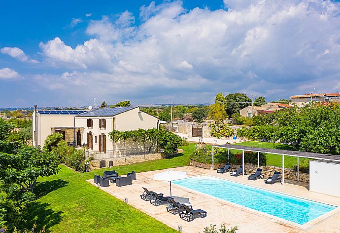 ,Beautiful villa with private pool, terrace, and garden . - Villa Palazzola . (Galería de imágenes) }}