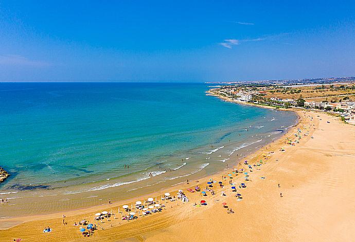 Donnalucata . - Villa Dune . (Galleria fotografica) }}