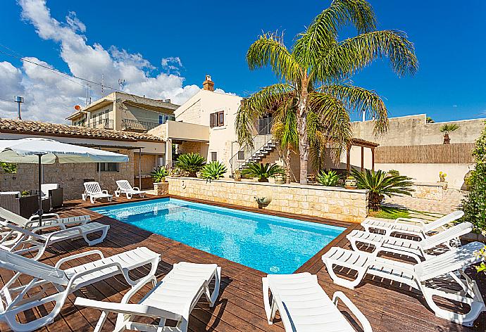 Beautiful villa with private pool and terrace . - Villa Aziz . (Fotogalerie) }}