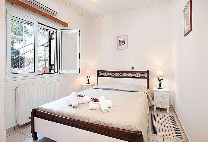 Double bedroom . - Villa Stephania . (Photo Gallery) }}