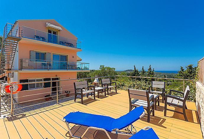 Beautiful villa with sea views . - Villa Stephania . (Galerie de photos) }}