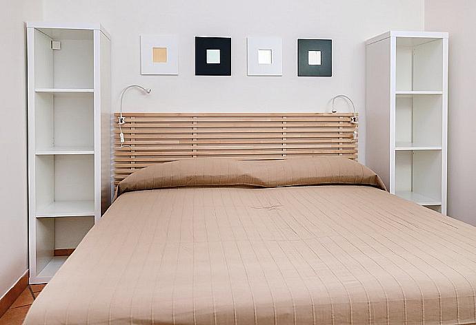 Double bedroom with A/C  . - Dune . (Photo Gallery) }}