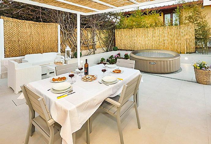 ,Beautiful villa with Outdoor sheltered patio. . - Dune . (Photo Gallery) }}