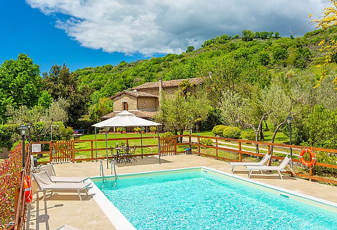 ,Beautiful villa with private pool and terrace . - Villa Casale Terra Farfa . (Photo Gallery) }}