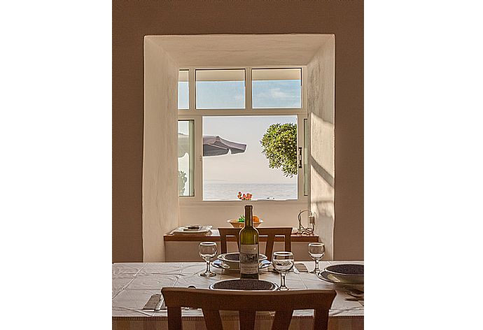 Dining area with sea views . - Dinos . (Fotogalerie) }}