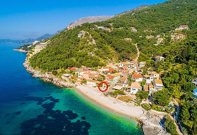 ,Aerial view of Kaminaki showing location of Dinos . - Dinos . (Γκαλερί Φωτογραφιών) }}