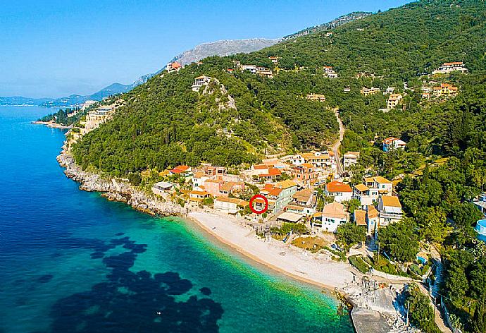 Aerial view of Kaminaki showing location of Fotini . - Fotini . (Fotogalerie) }}