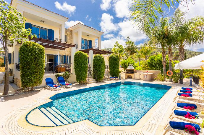 Beautiful villa with private pool and terrace  . - Villa Galina . (Galería de imágenes) }}