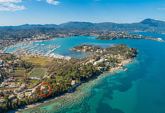 Aerial view of Corfu old town . - Villa Durrell . (Photo Gallery) }}