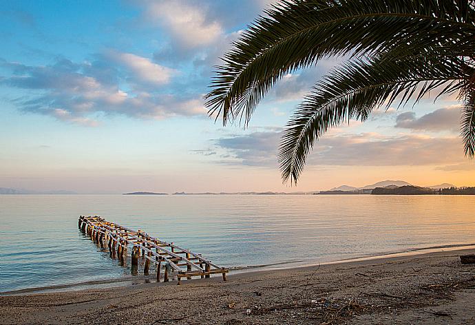 Drinks in Corfu old town . - Villa Durrell . (Photo Gallery) }}