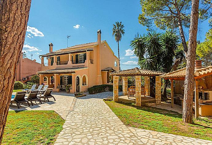 Beautiful villa . - Villa Durrell . (Photo Gallery) }}