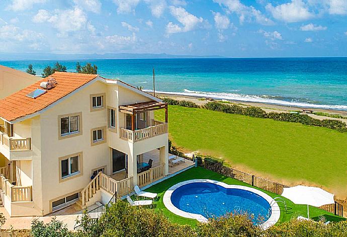 ,Beautiful villa with private pool and terrace with panoramic sea views . - Villa Blue Diamond . (Galerie de photos) }}