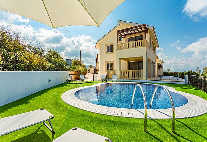 Beautiful villa with private pool and terrace . - Villa Blue Diamond . (Fotogalerie) }}