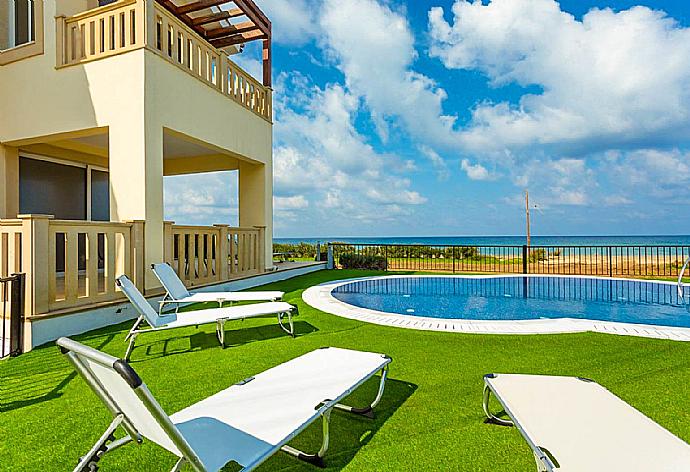 Beautiful villa with private pool and terrace with panoramic sea views . - Villa Blue Diamond . (Galería de imágenes) }}