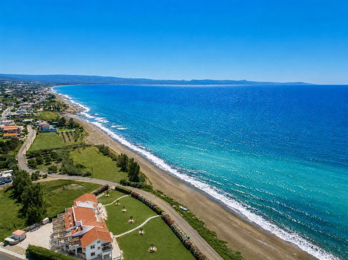 Lara Beach . - Villa Bella Ena . (Γκαλερί Φωτογραφιών) }}