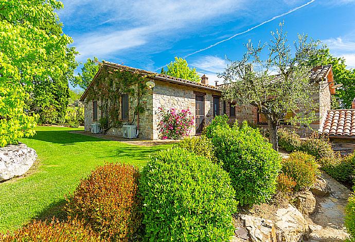 Garden . - Villa Casale Silvia . (Galleria fotografica) }}