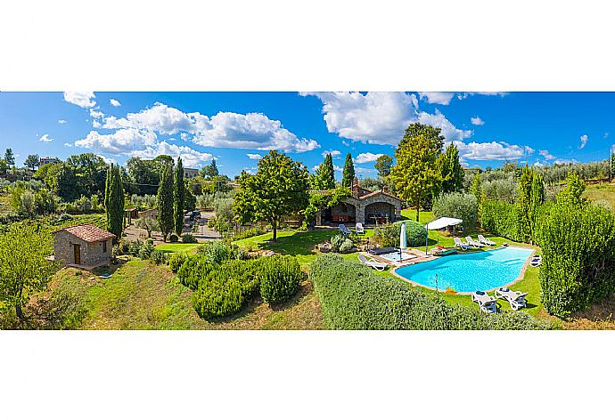 Aerial view of Villa Casale Silvia . - Villa Casale Silvia . (Photo Gallery) }}