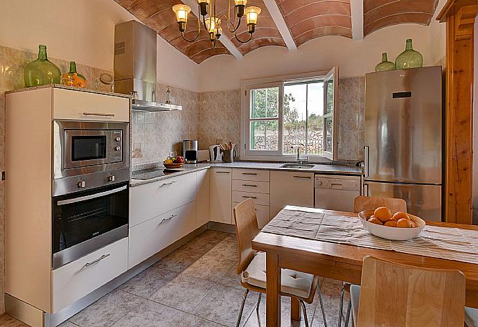 Equipped kitchen . - Villa Daniel . (Fotogalerie) }}