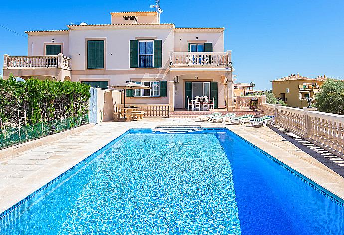 Beautiful villa with private pool and terrace . - Villa Alicia . (Galerie de photos) }}