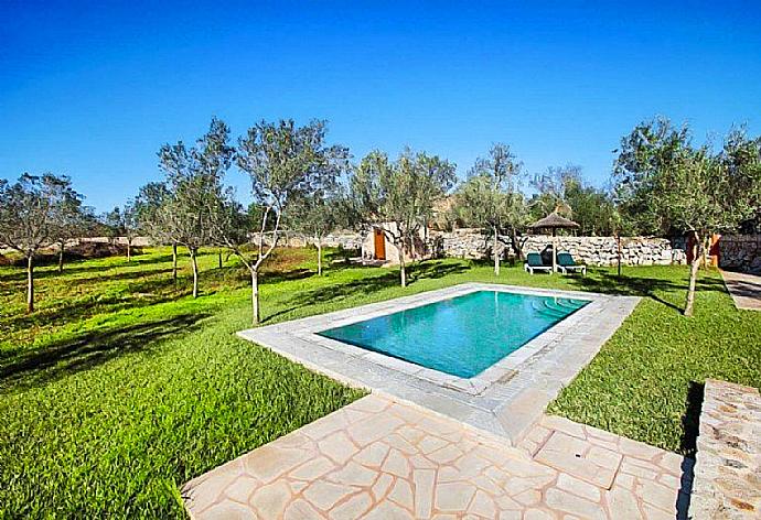 Beautiful villa with private pool, terrace, and garden . - Villa Son Amer . (Галерея фотографий) }}