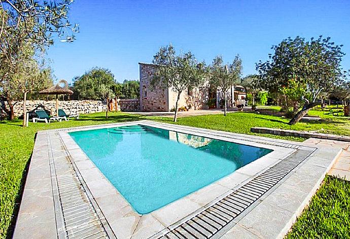 ,Beautiful villa with private pool, terrace, and garden . - Villa Son Amer . (Галерея фотографий) }}