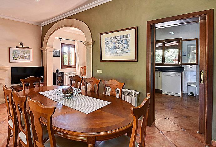 Living room with sofas, dining area, sofas, A/C, WiFi internet, satellite TV, and DVD player . - Villa Marta . (Photo Gallery) }}
